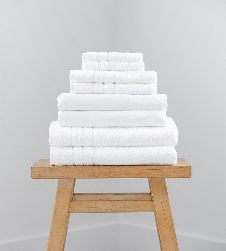 Classic Bedding and Bath Bundle