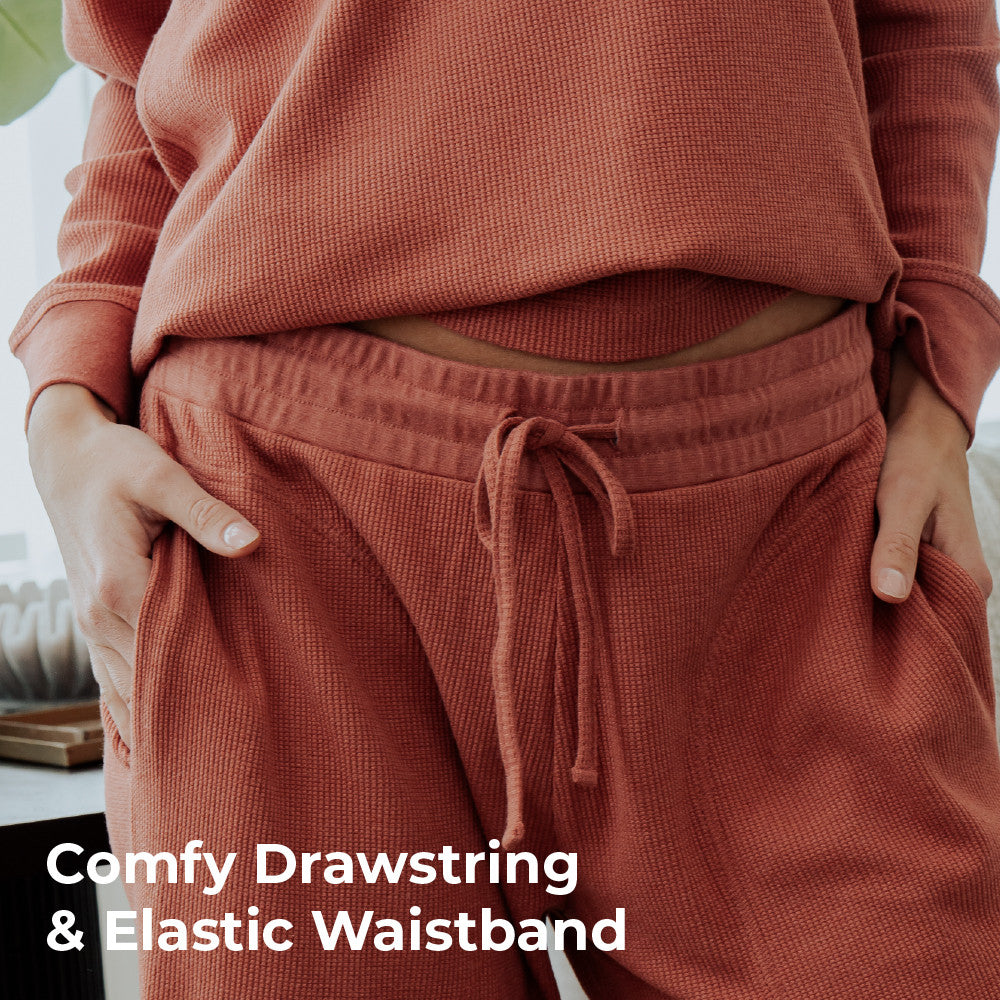 comfy drawstring & elastic waistband